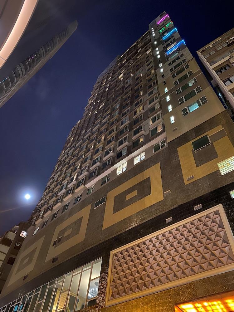 Ramada Hong Kong Grand Hotel Bagian luar foto